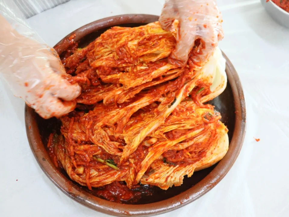 일품김치 국내산 배추김치 10kg 포기김치 안매운 마켓일품